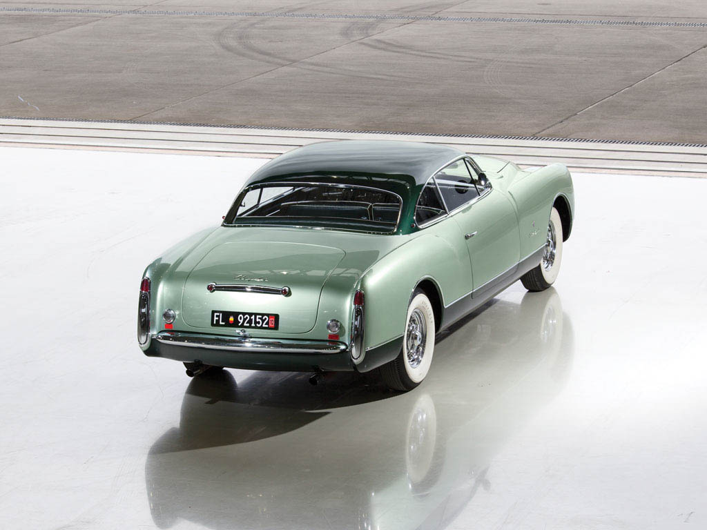 http://s.petrolicious.com.s3.amazonaws.com/2015/mktfinds/11-nov/chrysler-ghia/rm-ghia-8.jpg